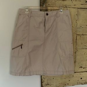 Eddie Bauer light tan skirt